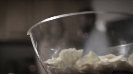 But Uncle, Our Family Is In The Living Room! - Vidéo premium HD - Teen | Charmeuse X