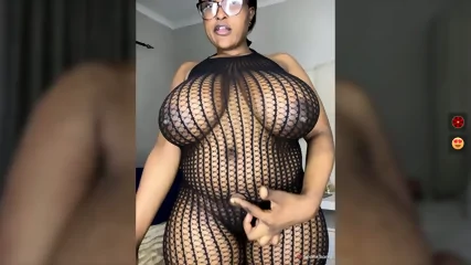 Bustygoddess32 Cam - Video Porno Gratuite HD | Charmeuse X