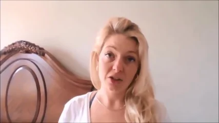 Visiting Your Lonely Stepmom - Video Porno Gratuite HD | Charmeuse X