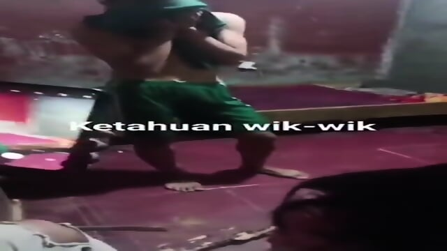 Ketahuan ngewe sama warga - Videos Film Porno Webcam Gratuit Gratuites HD | Jeux de Rue