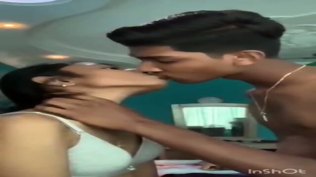 Tamil Teen couple viral - Videos Couple Amateur Francais Gratuites HD | Jeux de Rue